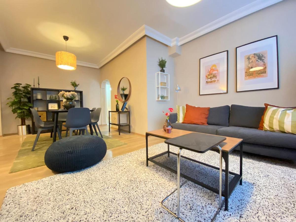 Chic Flat Near Shopping Malls In Sisli Appartement Istanboel Buitenkant foto